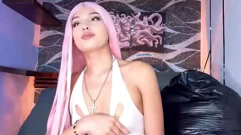 Snapshot of angel_dragun chatting on July 2026 03:26:01 AM Angel-dragun online show from July 2026 03:26:01 AM
