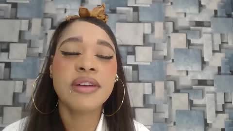 Snapshot of angel_dthroat chatting on November 2025 12:06:01 PM ANGHEL online show from November 2025 12:06:01 PM