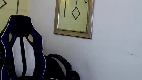 Snapshot of angel_dusstt chatting on November 2025 12:07:01 PM Angel Dusstt online show from November 2025 12:07:01 PM