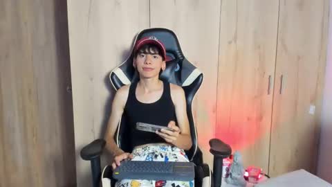 Snapshot of angel_dustt1 chatting on June 2026 08:30:02 PM angel_dustt1 online show from June 2026 08:30:02 PM