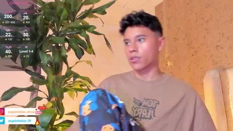 ngel Esteban  online show from February 2025 07:09:02 AM