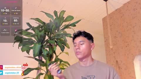 ngel Esteban  online show from February 2025 10:24:02 AM