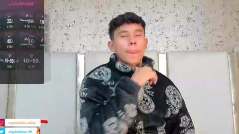 ngel Esteban  online show from February 2025 07:35:01 AM