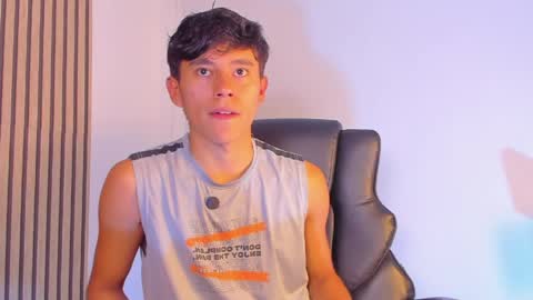 ngel Esteban  online show from May 2026 08:38:01 PM