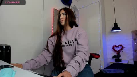 angel hardy online show from January 2025 12:07:01 PM