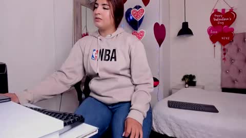 angel hardy online show from February 2025 12:16:02 PM