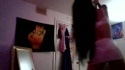 Snapshot of angel_holyday chatting on December 2024 09:02:02 AM angel holyday online show from December 2024 09:02:02 AM