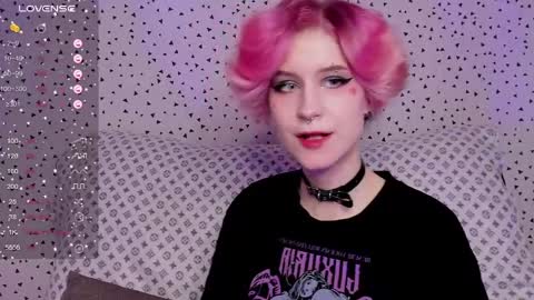 Snapshot of angel_julles chatting on May 2026 05:09:01 PM Angel Dust online show from May 2026 05:09:01 PM