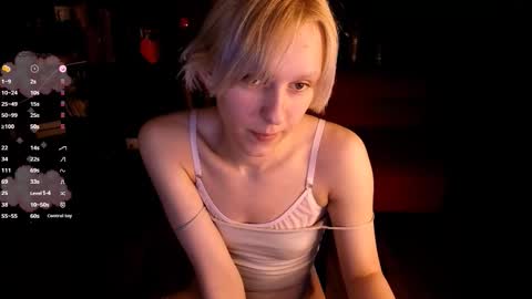 Snapshot of angel_kittie chatting on February 2026 01:41:02 PM angel online show from February 2026 01:41:02 PM