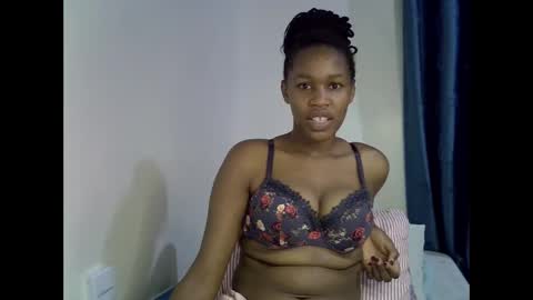 angel_mia5 online show from March 2026 07:53:01 PM
