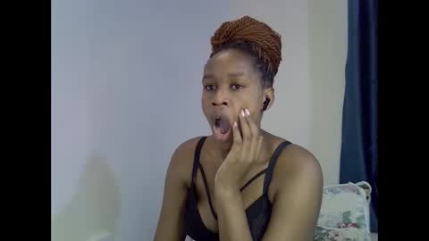 angel_mia5 online show from April 2026 10:07:01 AM