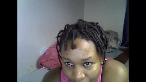 Snapshot of angel_mia5 chatting on May 2026 04:12:01 PM angel_mia5 online show from May 2026 04:12:01 PM