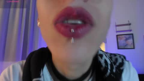 Angel online show from October 2025 04:15:01 AM