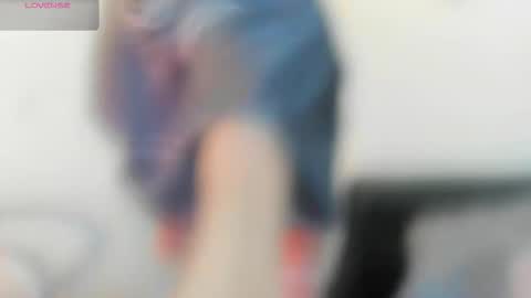 Angel online show from November 2025 04:21:01 AM