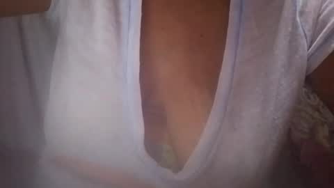 Snapshot of angel_pilipinaxxx10 chatting on February 2026 07:02:01 AM angel_pilipinaxxx10 online show from February 2026 07:02:01 AM