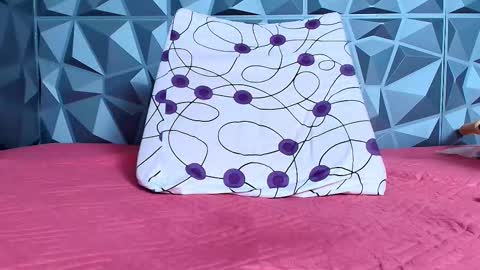 Snapshot of angel_red77 chatting on October 2025 08:08:01 PM angel red77 online show from October 2025 08:08:01 PM