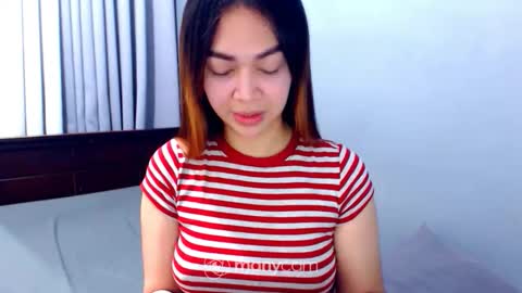 Snapshot of angel_shooter chatting on June 2026 05:24:02 PM angel_shooter online show from June 2026 05:24:02 PM