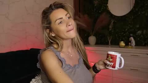 Anysia online show from December 2025 05:23:01 AM