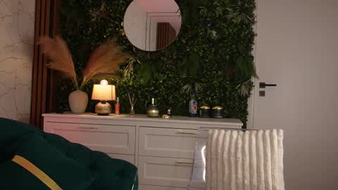 Anysia online show from February 2026 05:35:01 AM