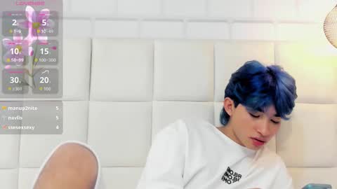 Angel  online show from November 2025 11:04:02 PM