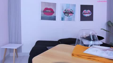 A N G E LA.  online show from November 2025 03:28:02 AM