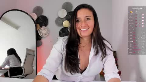 Ange online show from February 2025 07:38:02 PM