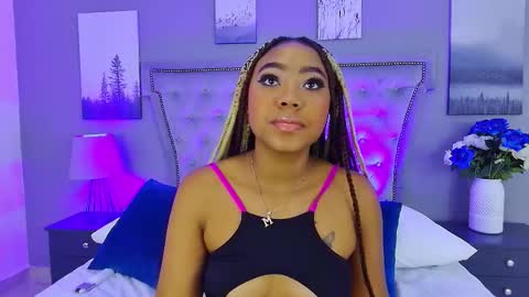 Snapshot of angela_robert chatting on November 2025 07:41:02 AM Angela Roberts online show from November 2025 07:41:02 AM