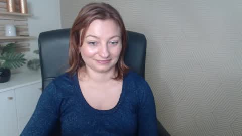 Angela online show from October 2025 07:18:02 AM