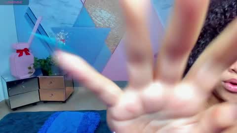 Angela online show from March 2025 09:50:01 AM