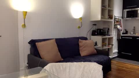 Angela online show from January 2025 11:53:02 PM