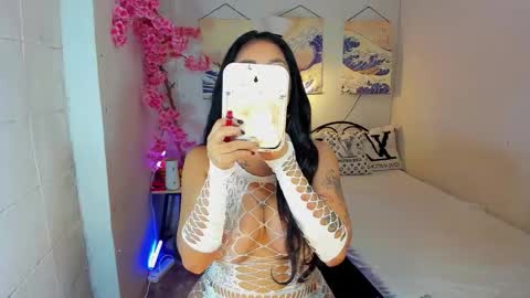 angelamorena online show from September 2025 09:58:01 PM