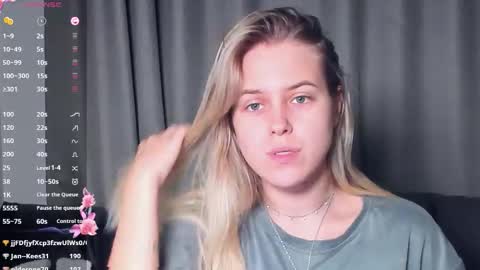 Darsi Anty online show from November 2025 04:18:01 PM