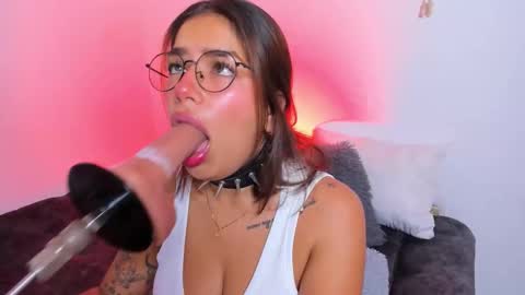 Angela Ricci online show from December 2025 10:07:01 PM