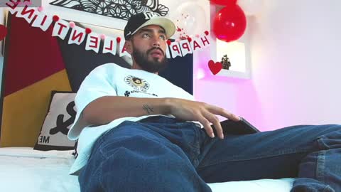 Angel online show from February 2025 04:48:01 AM