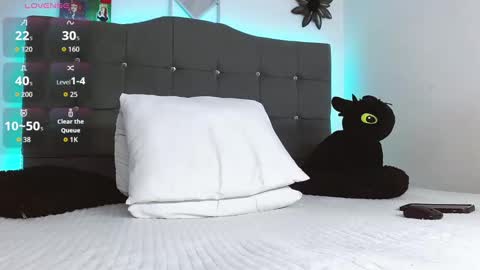 Angel online show from September 2025 12:55:01 AM