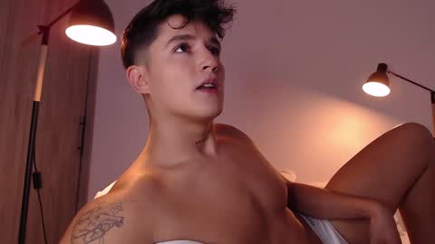 Angel online show from February 2025 09:58:02 PM