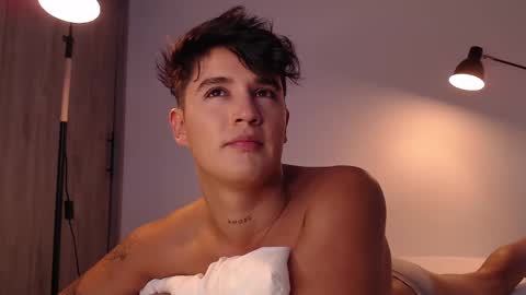 Angel online show from February 2025 10:28:02 PM