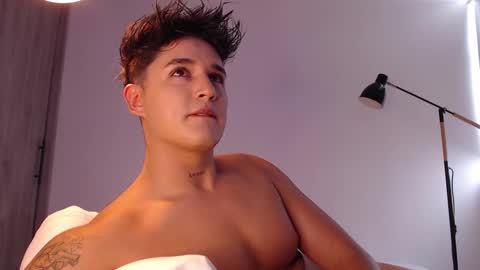 Angel online show from September 2025 08:09:02 PM