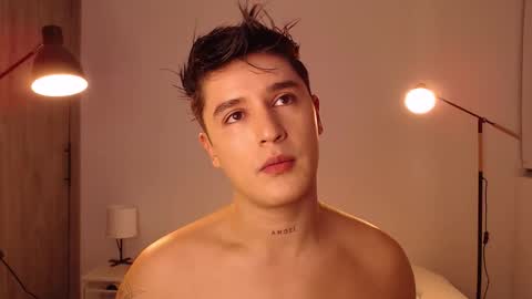 Angel online show from November 2025 01:17:02 AM