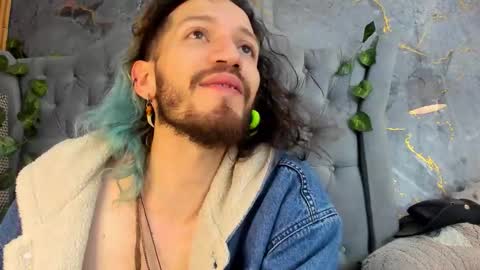 angeldamianart online show from November 2025 02:06:02 PM