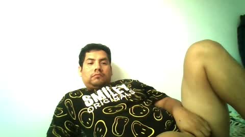Snapshot of angeldavid90 chatting on May 2026 01:05:01 PM angeldavid90 online show from May 2026 01:05:01 PM