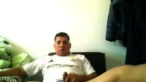 Snapshot of angeldavid90 chatting on May 2026 05:23:02 PM angeldavid90 online show from May 2026 05:23:02 PM