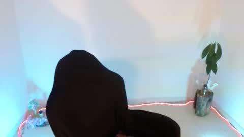 Snapshot of angele_johnson chatting on October 2025 02:22:02 AM angele online show from October 2025 02:22:02 AM