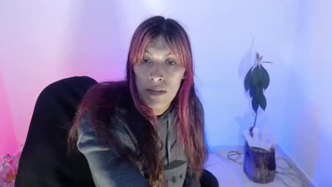 Snapshot of angele_johnson chatting on November 2025 04:09:02 PM angele online show from November 2025 04:09:02 PM