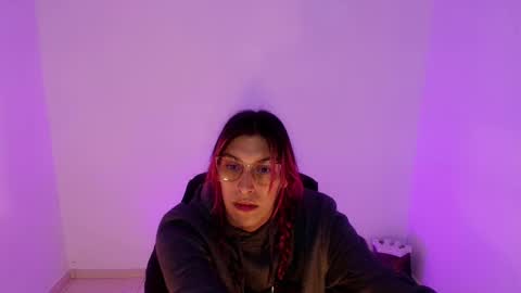 Snapshot of angele_johnson chatting on February 2026 08:35:02 PM angele online show from February 2026 08:35:02 PM