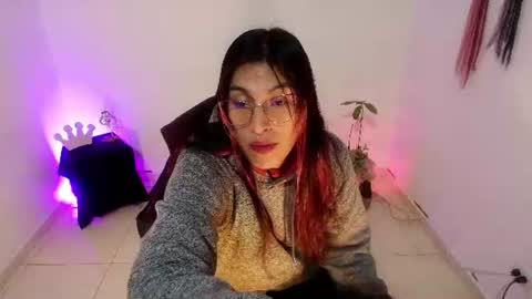 Snapshot of angele_johnson chatting on July 2026 06:54:01 PM angele online show from July 2026 06:54:01 PM