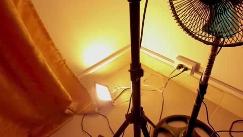 Snapshot of angeli_cute chatting on October 2025 07:03:01 PM angeli_cute online show from October 2025 07:03:01 PM