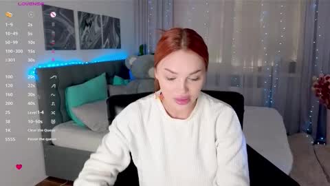 Ksenia online show from September 2025 11:21:01 AM