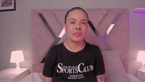 Snapshot of angelica_cross chatting on June 2026 08:19:02 PM Angelica Cross online show from June 2026 08:19:02 PM