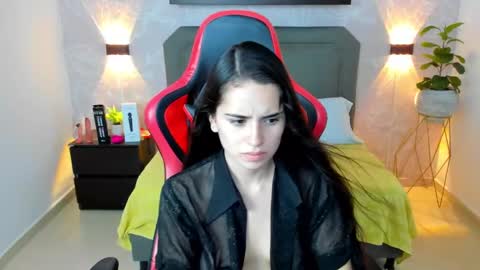 A N G E L I C A online show from February 2025 12:06:02 PM